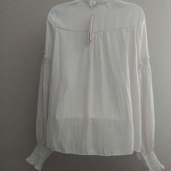 New Do +Be Long Sleeve Ruffle Blouse.Ivory Small - Picture 5 of 9